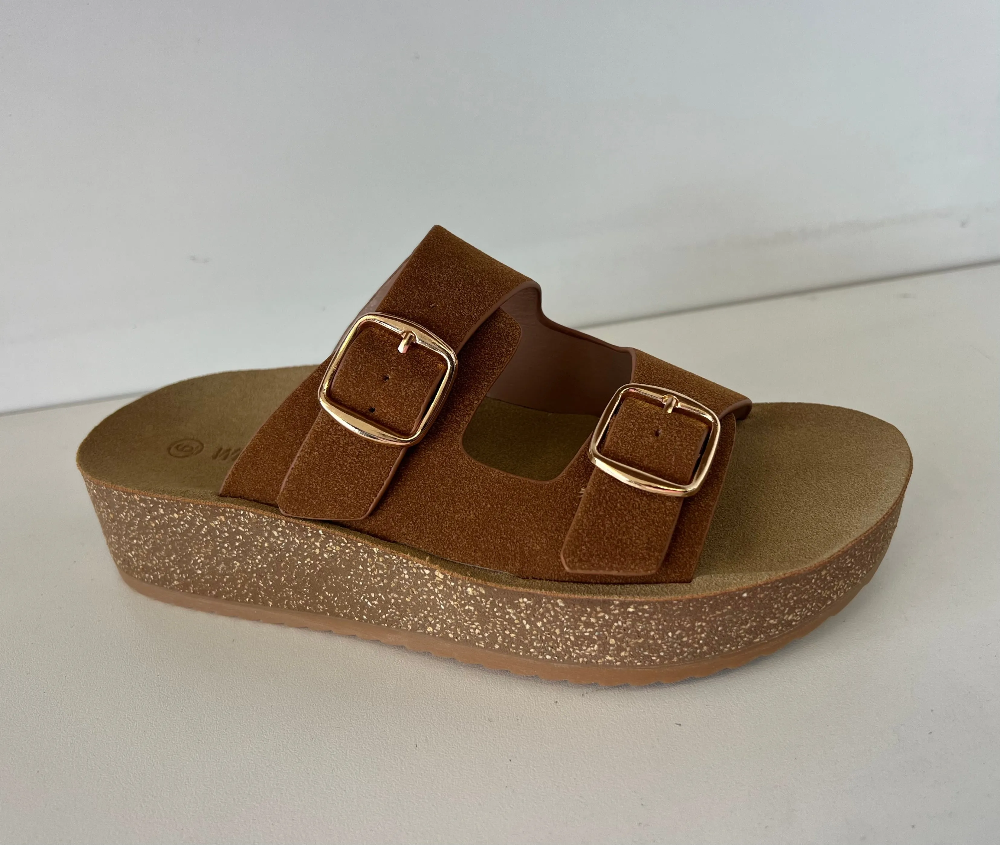 BREDA-02 Whiskey Brown