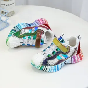 Children's sports shoes