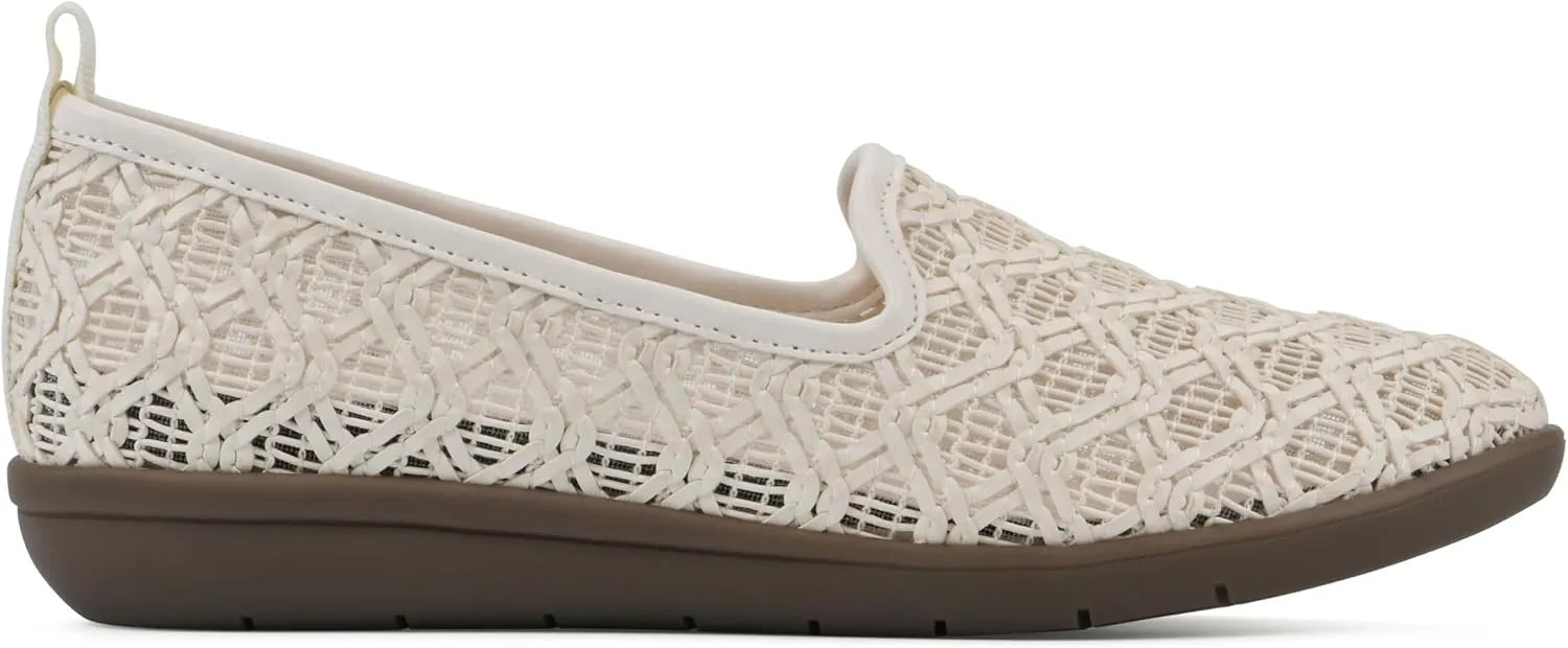 CLIFFS BY WHITE MOUNTAIN Women's Twisty Woven Moccasin Style Loafer Flat