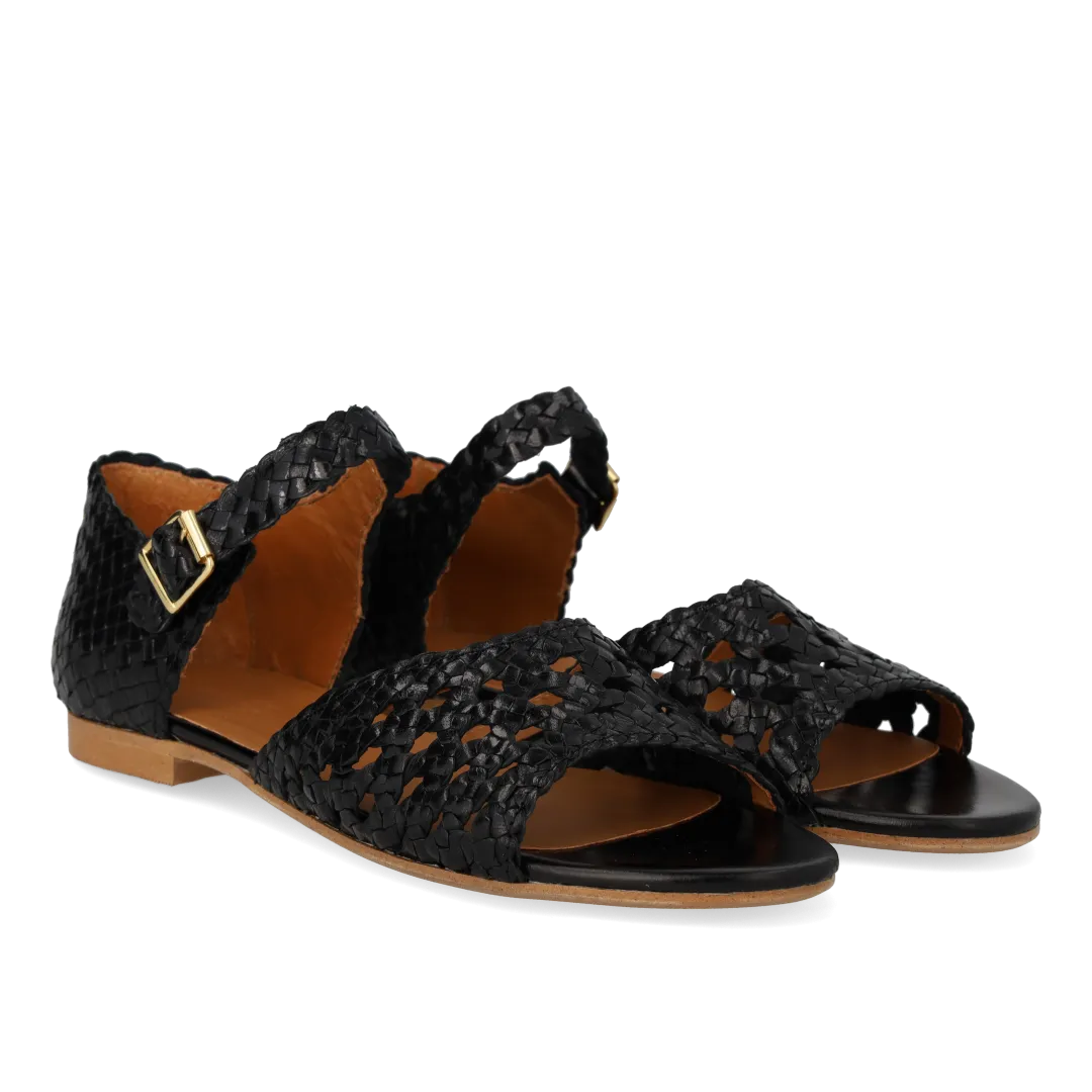 Hand-braided sandal with lace pattern detail