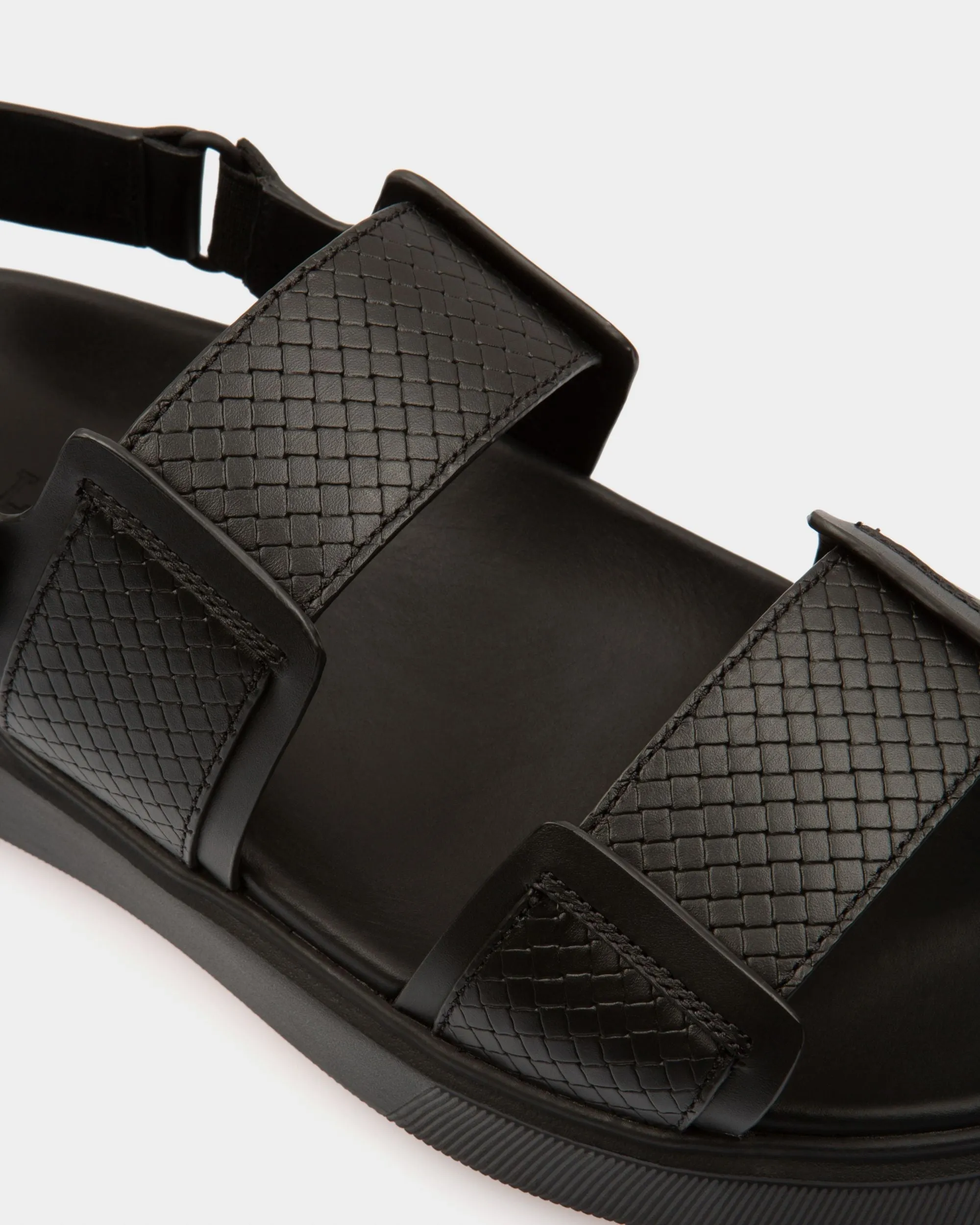 Jaron Leather Sandals In Black