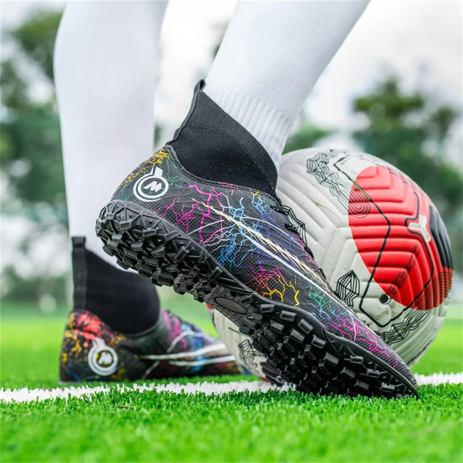 MDPCX Competitive Unisex Soccer Shoes Men Women Indoor Outdoor Football Boots Athletic Turf Mundial Team Cleat Running Sports Lightweight Breathable Anti-Skid Damping Shoes