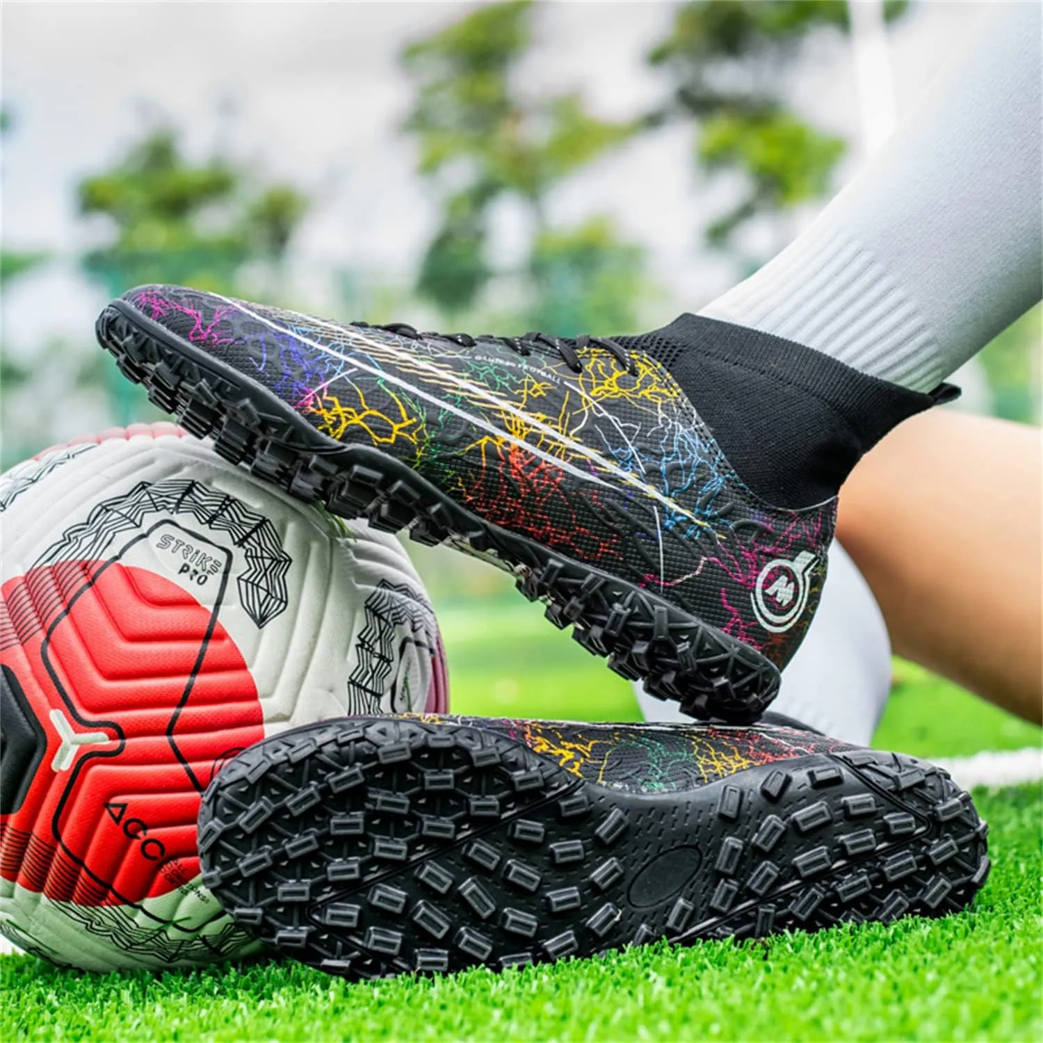 MDPCX Competitive Unisex Soccer Shoes Men Women Indoor Outdoor Football Boots Athletic Turf Mundial Team Cleat Running Sports Lightweight Breathable Anti-Skid Damping Shoes