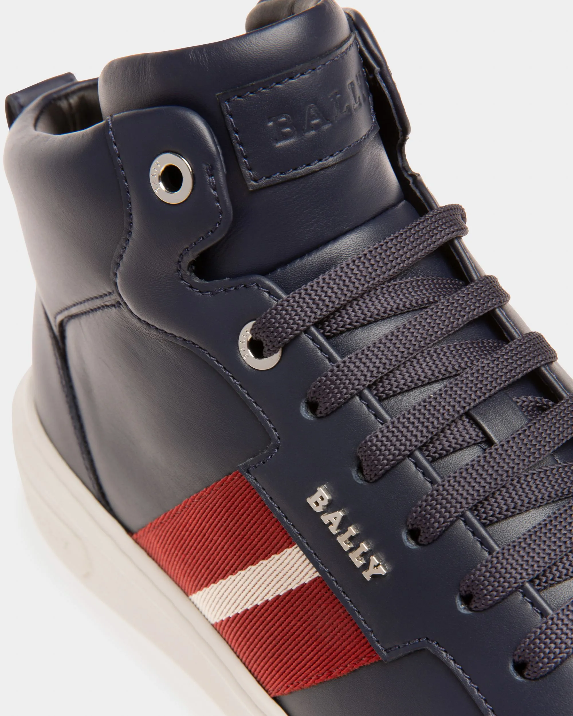 Myles Leather Sneakers In Ink