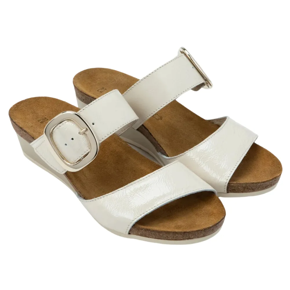 Naot Magic Ivory Crinkle Patent Leather Sandal (Women's)
