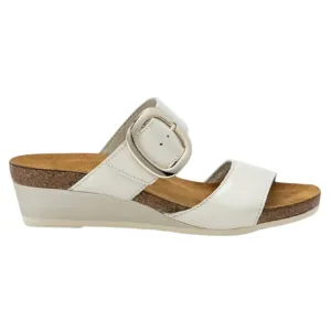 Naot Magic Ivory Crinkle Patent Leather Sandal (Women's)