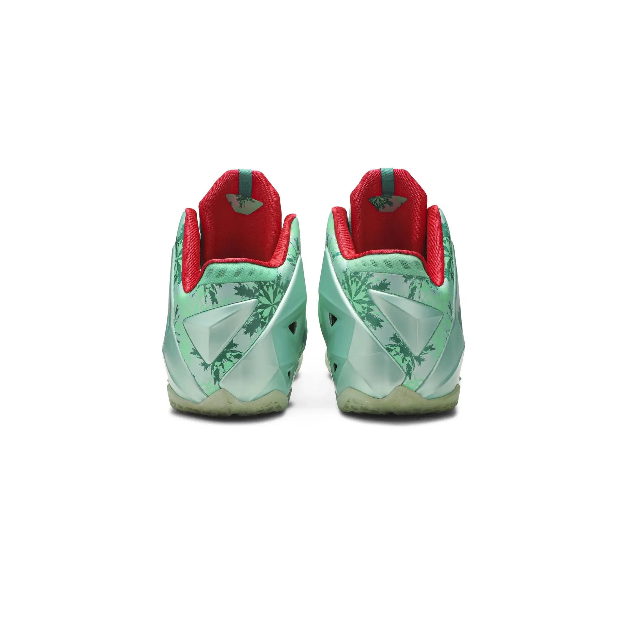 Nike LeBron 11 'Christmas' (2013)