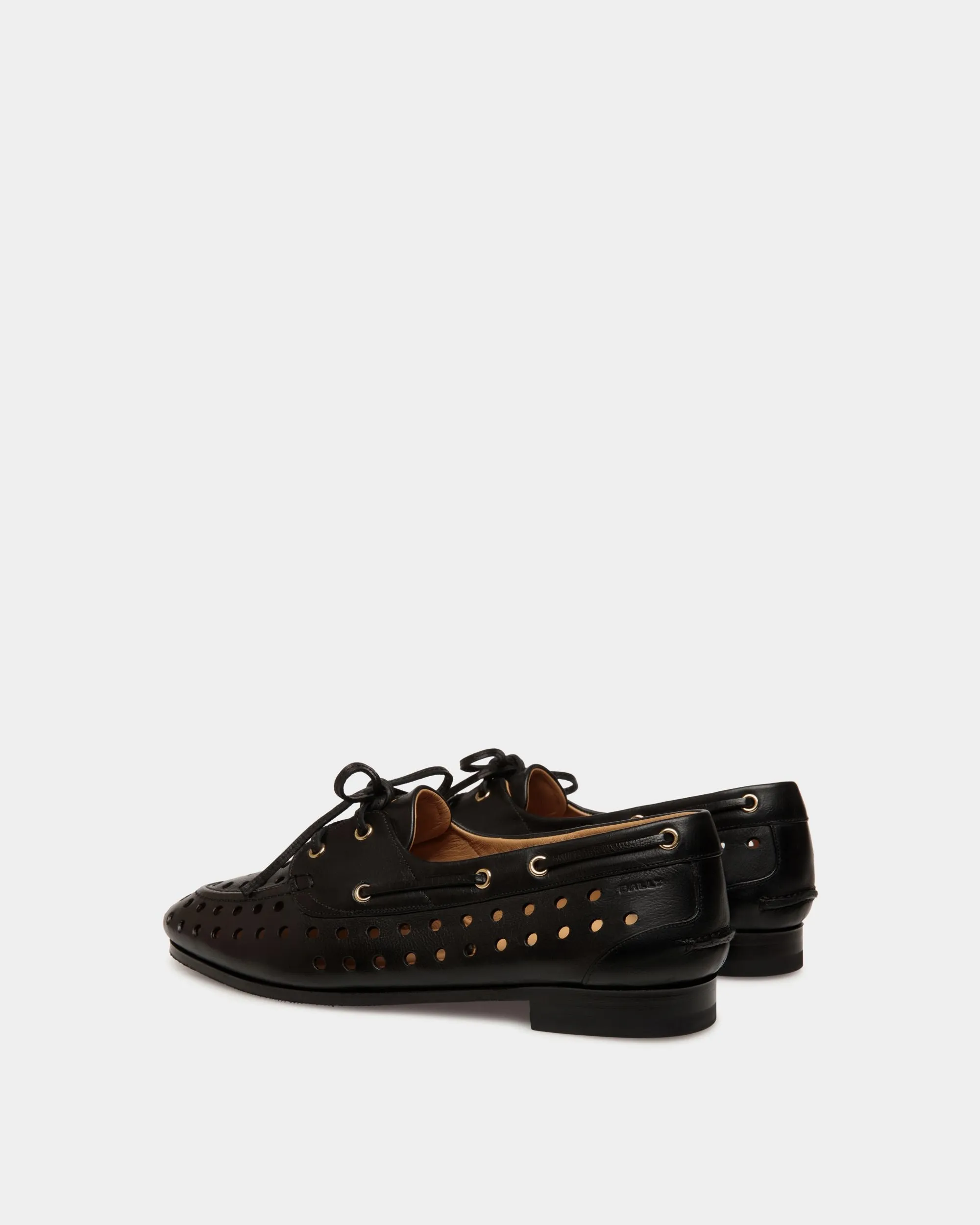 Plume Moccasin in Black Leather