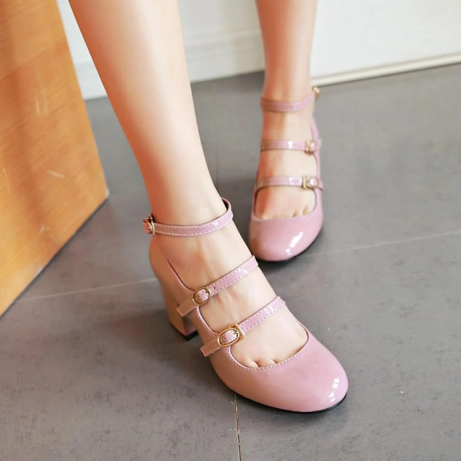 URLECHS Women's Patent Leather Chunky Heel Pumps Closed Round Toe High Heel Mary Jane Shoes Comfortable Ankle Strap Fashion Dress Shoes Office Work Party Wedding