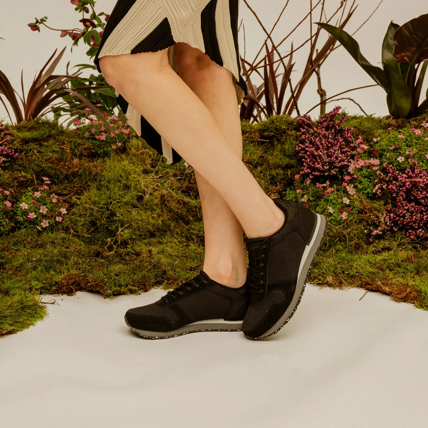 Ydun Icon - Black